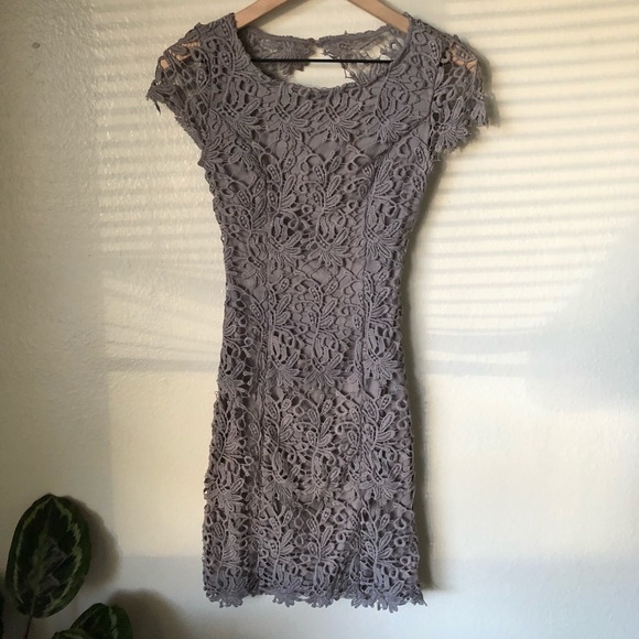 Lulu’s | Lace Backless Dress - Picture 2 of 7